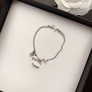 Pulseira de designers de cadeia de estrelas do canal clássico para mulheres selos nunca desaparecem titânio aço de cobre diamante ponte de alojamento Bracelets de moda Presente de moda