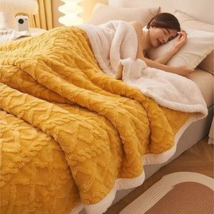 Bedding sets Super Soft Quilt Cover Blanket Dural Purpose Winter Warm Thicken Taffeta Velvet Duvet Single Double Bed Comforters 231122
