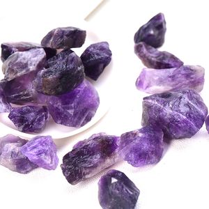 Dekorative Objekte 1PC Natürlicher Amethyst Unregelmäßiger Heilstein Lila Kies Mineralprobe Rohquarz Kristall Geschenk Schmuck Zubehör Wohnkultur 230422