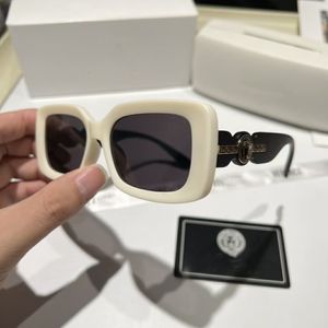 Designer-Sonnenbrillen für Damen und Herren, Kette mit Sonnenbrille, modische, klassische Sonnenbrille, luxuriöse polarisierte Pilot-PC-Rahmen, übergroße UV400-Brille 3027