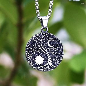 Pendentif Colliers Viking 2023 Drop Hommes 316L Arbre de vie en acier inoxydable avec collier de lune et d'étoile cadeau de petit ami