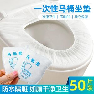 Capas de assento no vaso sanitário 50 PCS Conjunto descartável Viagem doméstica capa não tecida grávida e deitada mulheres carregando à prova d'água
