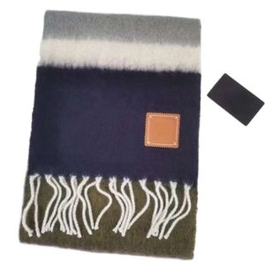 Loewees halsduk av hög kvalitet kvinnor ny randfärgad mohair halsduk kvinnors höst och vinter ull regnbåge gradient präglad tofs sjal trend