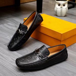Men Designer Driver Moccasin Dress shoes Men Casual Loafer Shoes leather Sneaker Run Away Trainers Classic Running Men Shoe Patent Emboss Mesh America Cup 03