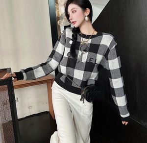 Sweaters Tasarımcı Kadın Moda Kadın Yuvarlak Boyun Örgü Kradigan Üstler Klasik Leeter Katlar Uzun Kollu Üst Lady Sweatshirt Yüksek Kaliteli Sweater Sonbahar Modeli