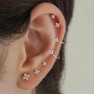 Hoopörhängen Dainty Mini Flower Earclip for Women Piercing Brosk Ear Ring Zircon Gold Color Women's Eesthetic Jewelry Kde028