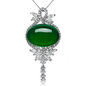 Hängselhalsband Natural Green Jade Pendant 925 Silver Necklace Jadeite Chalcedony Amulet Fashion Charm smycken gåvor för kvinnor hennes 231121