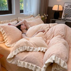 Bedding sets Winter Warm Coral Velvet Bedding Set Princess Style Plush Quilt Cover Bed Sheet Pillowcase 4pcs Luxury Double Duvet Cover Set 231122