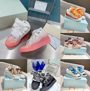 Brand Designer Buty Curb Sneakers Grey Shoes Men Sneaker żółty czarny fioletowy jasnoniebieski guma brązowe kobiety na świeżym powietrzu Treszcze najwyższej jakości