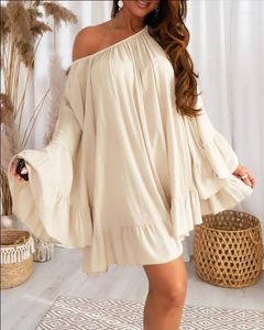 Lässige Kleider Damen Sweet Bell Sleeve Ruffle Saum Swing Dress Smock Slash Neck Long Mini Female