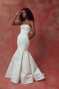 Vintage Long Strapless Satin Wedding Dresses With Bow Mermaid Ivory Pleated Sweep Train Sleeveless Bridal Gown Zipper Back Vestido de novia Women Dresses