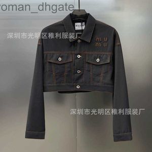 Kadın Ceketler Tasarımcı Gömlek Tarzı Dizli Denim Ceket Açık Çizgilerde Zıt Renkler, Kadınlar İçin Şık Ceket YP51