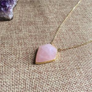 Chains FUWO Wholesale Natural Pink Quartz / Amazonite Necklace Golden Plated Brass Chain Jewelry For Women NC255 5Pieces/Lot