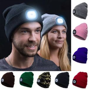 Beanieskull Caps Beanies for Man Solid Sticked Hat With LED Lighting Hiphop Style Berets Portable Warm Woolen Bonnets Woman Wholesale 230421