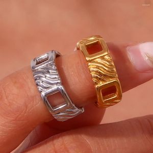Pierścienie klastra geometryczna fala kwadratowa teksturowany złoto wyjęte dla kobiet srebrny kolor grubego pierścienia ze stali nierdzewnej vintage biżuteria