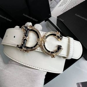 Äkta läderbälte lyxbältet Kohude Högkvalitativa mänbälten Buckle Midjebandbredd 4 cm bälten för kvinnor Designer White Smooth Läder Metal Buckle Belt