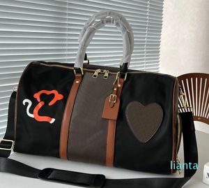 Bagagedesigner damer reser handväskor resande mode klassisk stor kapacitet