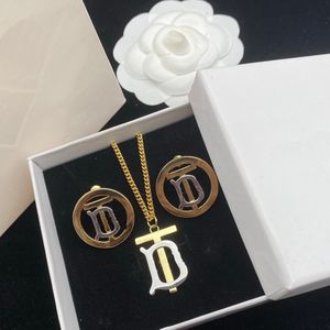 Simplicity Classics two-tone Letter Pendants Designed Necklace Bracelet Earrings Set Men's Non-fading Women's Gifts Designer Jewelry BBS9