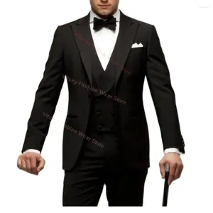 Abiti da uomo Nero 3 pezzi Smoking Smoking Abito da uomo Collo a scialle Gilet Elegante Set Designer Fidanzato Slim Blazer maschile Abito da cerimonia nuziale