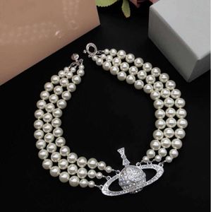 Colares de pingente Designer Carta Vivian Chokers Luxo Mulheres Moda Jóias Metal Pearl Colar Cjeweler Westwood Tidal Flow Design 500ess55