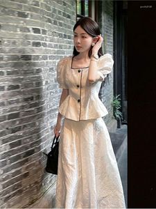 Vestidos de trabalho 2023 Moda de verão coreana doce elegante 2 peças set mulheres blusas de camisa superior de camisa midi ter se adaptado a duas roupas ol.