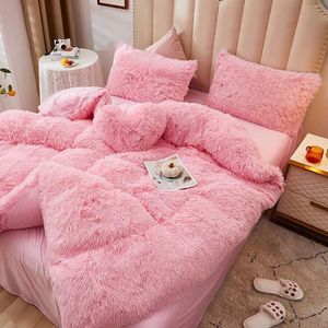 مجموعات الفراش Wostar الشتاء دافئ غطاء لحاف بلوش الوردي Mink Velvefluffy Flannel Cover 220x240 King Size Luxury Double Bed Bedding Set 231122