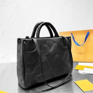 Sacos de compras de inverno de penas masculas design de moda bordas bolsas de ombro de travesseiro de grande capacidade Totes Vários estilo277i