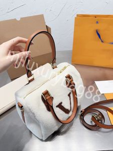 Wysokiej jakości kobiety pluszowe torebki skórzana przekątna torba na ramię Crossbody Designer Stylowy, zabawny i urocza puzzle