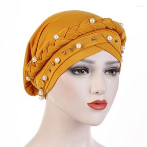 Etnisk klädhjäle korsar panna kvinnor hijabs med faux pärla dekor inredning fast färg muslimsk kvinnlig huvud halsduk elegant turban för elastisk