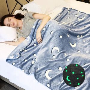 Blankets Luminous Blanket Flannel Coral Fleece Glowing Stars Child Air Conditioner Nap Throw for Sofa 231123