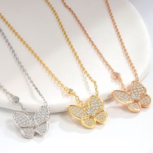 Luxury High Edition V Gold Diamond Butterfly Necklace med högkvalitativ CNC Factory Platinum 18K Rose Gold Diamond Collar Chain för kvinnor