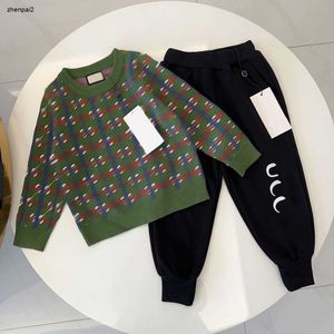 Tute per bambini di lusso Griglia colorata jacquard per bambini abiti firmati Taglia 100-150 Autunno maglione lavorato a maglia pantaloni di alta qualità Nov25