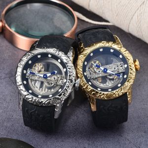 Männer Luxusdesigner Automatische mechanische Uhrenherren Auto 2 Hände Uhren Armbandwatch i3