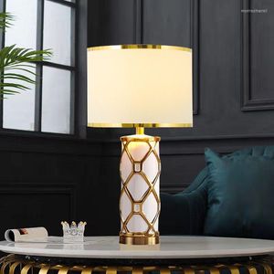 Bordslampor 38x70 cm Luxury Post Modern Golden and Black Ceremic Bedside Lamp för sovrum vardagsrum europeisk heminredning