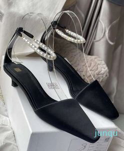 Toteme Shoes Женские атласные туфли-лодочки Toteme с жемчугом, черный ремешок на щиколотке, Италия, высокий каблук 3,5 см