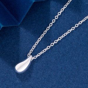 Designer Brand Tiffays Gold Personalized Versatile Droplet shaped Pendant Simple Light Luxury and High Quality Collar Chain for Women