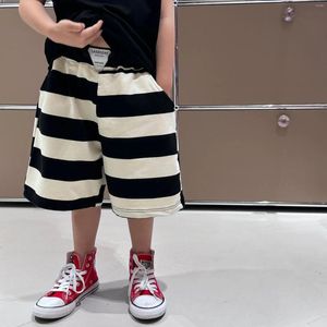 Pantaloni 2023 Summer Girls Boys Casual Strip al ginocchio Pantalone in cotone Baby Kids Pantaloncini per bambini