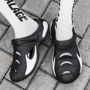 Sandals Non-slip Man Hollow Out Slippers Thick Platform Women Shoes Summer Outdoor House Couples Bathroom Soft Flats