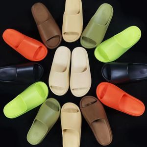 Slides Foam Sliders Sandals Soft Runners Designer Eva Bekväm strand tofflor Onyx Sand Designeroriginal020 803 15