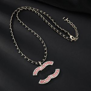 2023 Fashion Designer Chain Pendant Necklaces Brand Double Letter Geometric Sweater Chains Womens Channel Necklace Jewelry Ax48f