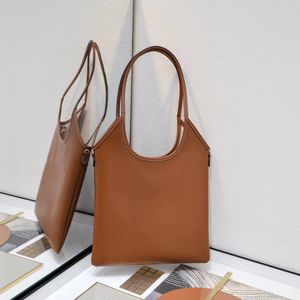 Designer's bag is lazy, elegant, and stylish, with a spacious interior