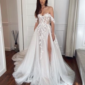 Bohemian Beach Wedding Dress Side Split Off The Shoulder Elfenbein Tüll A-Linie Korsett Brautkleider Spitzenapplikationen Maßgeschneiderte Sommer Sexy Backless Robe De Mariee