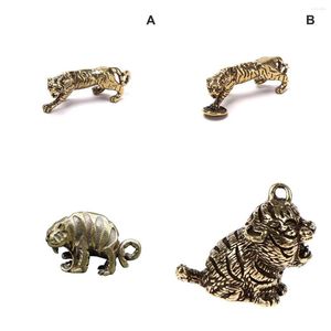 Portachiavi di tigre solide di tigre/pesce catene tasti vintage in ottone lucido pendenti animali da ciondolo zodiacali cinesi ornamenti