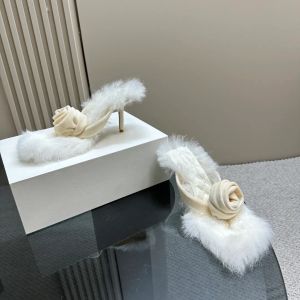 Shearling Velvet Rose Buty na pięcie Sandały Zimowe muły otwarte ślady szpilki pięta pięta marka pompki wsuwane damskie buty imprezowe luksusowe projektanci fabryczne buty fabryczne