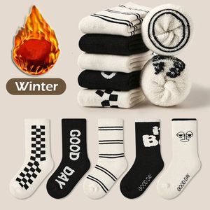 Çocuk SOCKS Erkek Kız Çorap Kış Kamaş Pamuk Çoraplar Harfler Çizgili Desen Sıcak Çoraplar Bebek Yürümeye Başlayan Çoraplar Çocuk Çoraplar 5 Soups 231121
