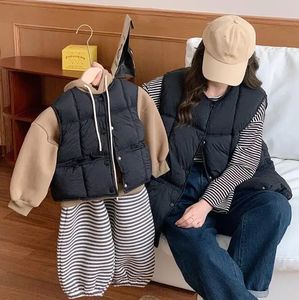 Family Matching Outfits Korean Version Of Parent-Child Clothing Down Cotton Vest Fashionable And Foreign Baby Outerwear Boys And Girls' Baby Cold And 231123