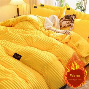 Conjuntos de cama Inverno quente sólida flanela capa de edredão única dupla rainha king size colcha cama de casal luxo conjunto de cama 220x240cm 231122