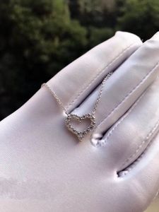 2023 lovely cute Pendant Necklaces silver thin stainless steel chain heart diamonds crystal ring Luxury designer Women necklace with dust bag and box