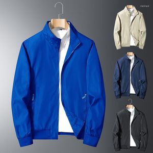 Jaquetas de jaquetas masculinas de tamanho grande para homens estilo mensagens azuis casacats masculino windbreaker 2023 primavera ao ar livre streetwear casual