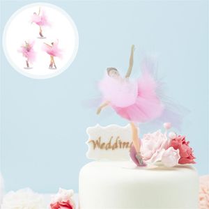 Festliga leveranser 3 Set Girl Baby Gifts Wedding Cake Decorations Firar Cupcake Toppers Miniature Toys Romantic Picks Figurines